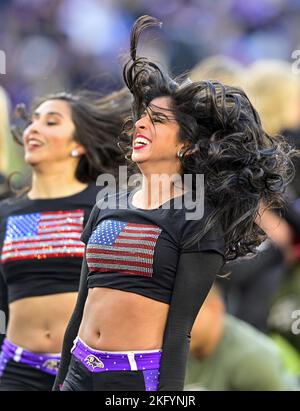 Baltimore, États-Unis. 20th novembre 2022. Les cheerleaders des Ravens de Baltimore se jouent contre les Carolina Panthers pendant la seconde moitié au stade M&T Bank à Baltimore, Maryland, dimanche, 20 novembre 2022. Baltimore a gagné 13-3. Photo de David Tulis/UPI crédit: UPI/Alay Live News Banque D'Images