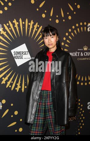 Mimi Xu participe au patinage à Somerset House avec Moët & Chandon Banque D'Images