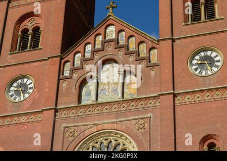 La cathédrale de Đakovo ou basilique de la cathédrale Saint-Pierre est la cathédrale de l'archidiocèse catholique romain de Đakovo-Osijek à Đakovo, en Croatie. Banque D'Images