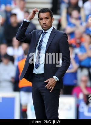 Photo du dossier datée du 09-08-2022 de Giovanni van Bronckhorst. Les Rangers ont mis à la porte le gérant Giovanni van Bronckhorst après un an de responsabilité. Date de publication : lundi 21 novembre 2022. Banque D'Images