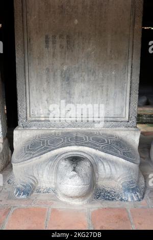 Quoc Tu Giam : le Temple de la Littérature. Stèles de docteur à l'arrière de la tortue. Hanoï. Vietnam. Banque D'Images