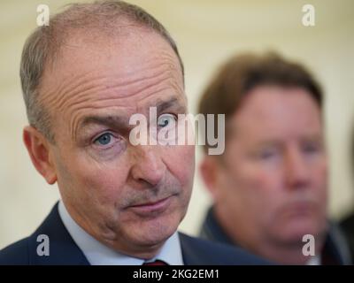 Taoiseach Micheal Martin parlant au sod tournant pour marquer le début de la construction de 597 maisons abordables au développement de Shankhill à Shanganagh, Co Dublin. Date de la photo: Lundi 21 novembre 2022. Banque D'Images