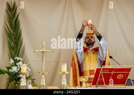 Célébration du dimanche des palmiers dans notre église notre-Dame maronite, Houmal, Liban Banque D'Images