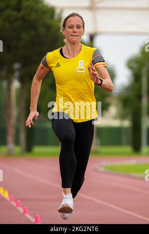 L'athlète belge Imke Vervaet en action lors d'un camp d'entraînement organisé par le Comité olympique belge BOIC-COIB à Belek en Turquie, lundi 21 novembre 2022. La scène a lieu du 12 au 27 novembre. BELGA PHOTO LAURIE DIEFFEMBACQ Banque D'Images