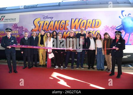 Rome, Italie. 21st novembre 2022. Rome : Gare Termini . Film photocall ' étrange monde . Un monde mystérieux ' . Photo : crédit de groupe : Agence photo indépendante/Alamy Live News Banque D'Images