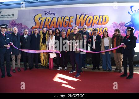 Rome, Italie. 21st novembre 2022. Rome : Gare Termini . Film photocall ' étrange monde . Un monde mystérieux ' . Photo : crédit de groupe : Agence photo indépendante/Alamy Live News Banque D'Images