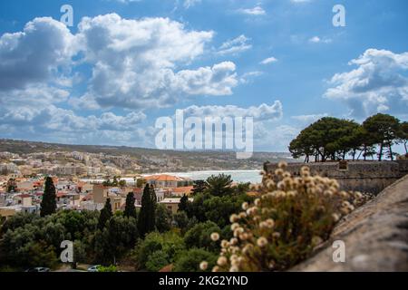 Belle vue sur Réthymnon et la mer depuis la Fortezza Banque D'Images