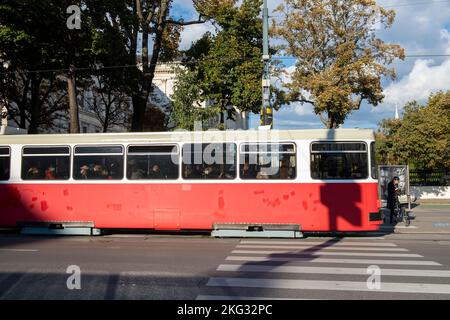 Tram sur Burgring à Vienne, Autriche Europe UE Banque D'Images