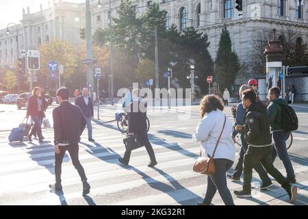 Heure de pointe lors d'un passage à Vienne, Autriche Europe UE Banque D'Images