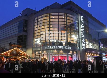 Marks and Spencer, magasin phare, 7 Market St, Manchester, Angleterre, Royaume-Uni, M1 1WT, la nuit Banque D'Images