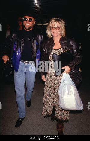 Maurice Gibb et sa femme Yvonne Gibb Circa des années 1990. Crédit: Ralph Dominguez/MediaPunch Banque D'Images