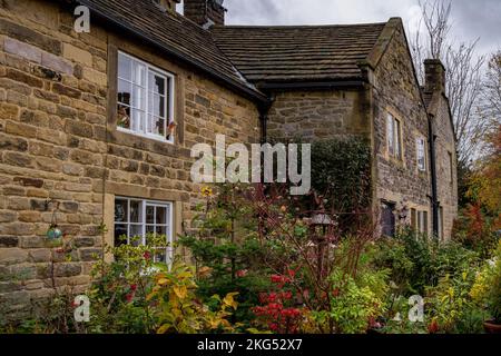 EYAM, ANGLETERRE - 23rd OCTOBRE 2022 : Maisons de la peste dans le magnifique village d'Eyam, Derbyshire Banque D'Images