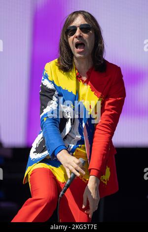 SOUTHSEA, ANGLETERRE : Primal Scream ouvre le festival victorieux sur la scène du château. Avec: Bobby Gillespie où: Portsmouth, Royaume-Uni quand: 26 août 2022 crédit: Neil Lupin/WENN Banque D'Images