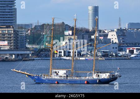 Préfecture de Kanagawa, Japon - 09 janvier 2021 : navire à voile MIRAIE (OMI : 9044528). Banque D'Images