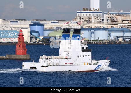 Préfecture de Kanagawa, Japon - 09 janvier 2021 : navire de lutte contre l'incendie de la Garde côtière japonaise Hiryu (FL-01). Banque D'Images