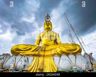 Vue aérienne de Wat Tham Suea ou du Temple Tiger Cave à Krabi, en Thaïlande Banque D'Images