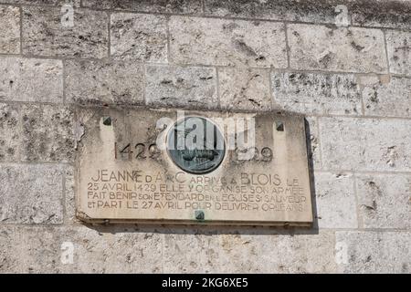 Plaque en l'honneur de Jeanne d'arc - Jeanne d'Arc - bénie par l'Archevêque de Reims avant de partir avec son armée pour conduire contre les Anglais Banque D'Images