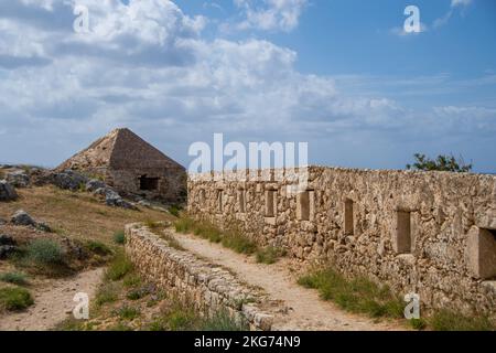 La forteresse de Fortezza se trouve à Rethymno, sur l'île grecque de Crète Banque D'Images