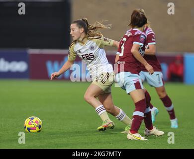 DAGENHAM ENGLAND - NOVEMBRE 20 : Carrie Jones de Leicester City Women pendant le match de Super League féminin de Barclays entre West Ham United Women Against Banque D'Images