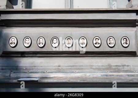 Extérieur de la Maison de la terreur sur l'avenue Andrassy à Budapest Hongrie Europe UE Banque D'Images