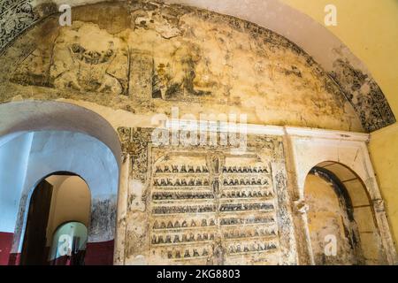 Fresque dans le Temple et le monastère de Santiago Apostal ou Saint James à Cuilapam de Guerrero, Oaxaca, Mexique, montrant tous les frères dominicains qui nous Banque D'Images