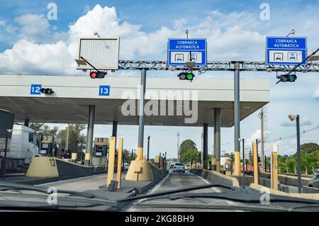 sorocaba-sp,brasil-21 novembre,2022: Entrée du péage dans la monnaie de la ville. Banque D'Images