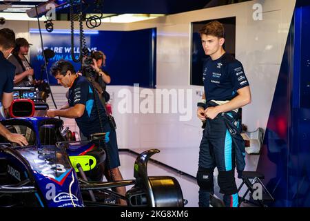 Ile de Yas, Abu Dhabi - 22/11/2022, SARGEANT Logan (etats-unis), Williams Racing FW44, portrait lors des 2022 essais post-saison de 22 novembre au 23, 2022 sur le circuit de la marina de Yas, à l'île de Yas, Abu Dhabi - photo: Florent Gooden / DPP/DPPI/LiveMedia Banque D'Images