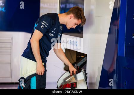 Ile de Yas, Abu Dhabi - 22/11/2022, SARGEANT Logan (etats-unis), Williams Racing FW44, portrait lors des 2022 essais post-saison de 22 novembre au 23, 2022 sur le circuit de la marina de Yas, à l'île de Yas, Abu Dhabi - photo: Florent Gooden / DPP/DPPI/LiveMedia Banque D'Images