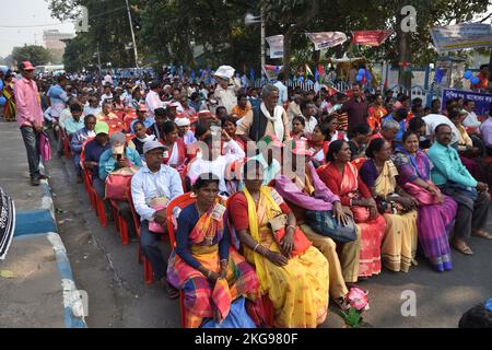 Kolkata, Inde. 22nd novembre 2022. Les artistes du 'Paschimbanga Samajik Nyay Mancha et les membres de l'assemblée de dalit participent à un rassemblement pour exiger 27 installations en faveur du tribus. Le 22 novembre 2022, à Kolkata City, Inde. (Credit image: © Biswarup Ganguly/eyepix via ZUMA Press Wire) Banque D'Images