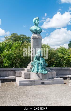 Copenhague, Danemark - 26 juillet 2022 : buste et statue de la princesse Marie d'Orléans à Langelinie, Copenhague. Fabriqué en 1912 par le sculpteur danois Carl Mart Banque D'Images