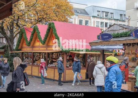 Aix-la-Chapelle le 2022 novembre : le marché de Noël d'Aix-la-Chapelle aura lieu de 18 novembre à 23 décembre en 2022. Banque D'Images