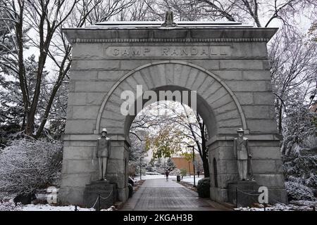 Une arche au Camp Randall Stadium, mercredi 22 novembre 2022, à Madison, WISC. Le stade est le stade de l'équipe de football des Wisconsin Badgers. Banque D'Images
