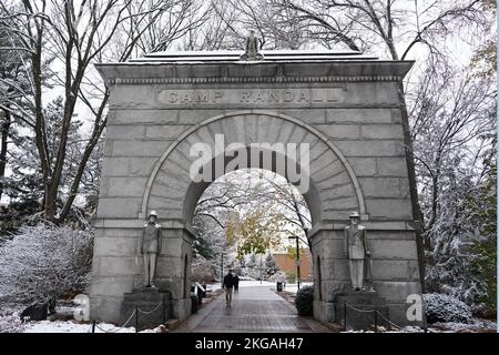 Une arche au Camp Randall Stadium, mercredi 22 novembre 2022, à Madison, WISC. Le stade est le stade de l'équipe de football des Wisconsin Badgers. Banque D'Images
