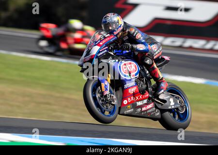 Phillip Island, Australie, 19 novembre 2022. Toprak RAZGATLIOGLU de Turquie sur la Pata Yamaha avec Brixx WorldSBK Yamaha YZF R1 pendant le Championnat du monde de Superbike 2022 au circuit de Phillip Island sur 19 novembre 2022 à Phillip Island, en Australie. Crédit : Dave Helison/Speed Media/Alamy Live News Banque D'Images