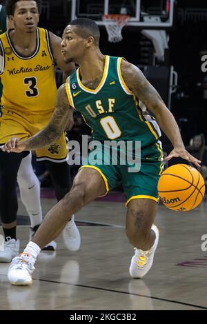 Kansas City, Missouri, États-Unis. 22nd novembre 2022. San Francisco Dons Guard Khalil Shabazz #0 manœuvre la balle (Credit image: © Serena S.Y. Fil de presse HSU/ZUMA) Banque D'Images