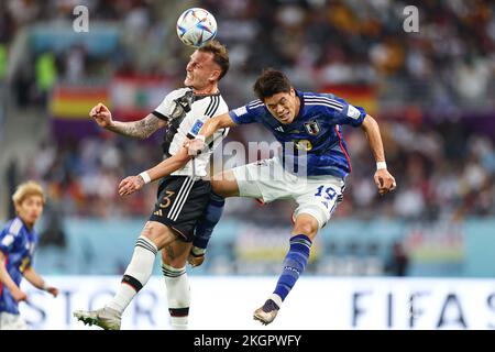 AR Rajjan, Qatar. 23rd novembre 2022. David Raum, Hiroki Sakai lors de la coupe du monde de la FIFA, Qatar 2022, match du Groupe E entre l'Allemagne et le Japon au stade international de Khalifa sur 23 novembre 2022 à AR-Rajjan, Qatar. (Photo de Pawel Andrachiewicz/PressFocus/Sipa USA) crédit: SIPA USA/Alay Live News Banque D'Images