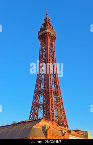 Blackpool Tower, un site emblématique de la station balnéaire de Blackpool, Lancashire, Royaume-Uni Banque D'Images