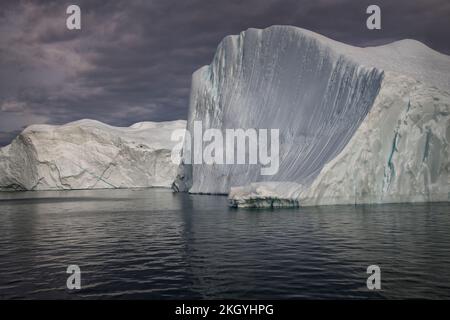 |Icebergs dans le fjord Illalisat, l'un des sites les plus au nord du patrimoine mondial de l'UNESCO, Illalisat, Groenland Banque D'Images