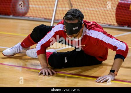 Arne Vanhove, athlète belge de para, photographié en action lors d'un camp d'entraînement organisé par le Comité olympique belge BOIC-COIB à Belek en Turquie, le mercredi 23 novembre 2022. La scène a lieu du 12 au 27 novembre, pour la première fois avec les athlètes paralympiques. BELGA PHOTO LAURIE DIEFFEMBACQ Banque D'Images