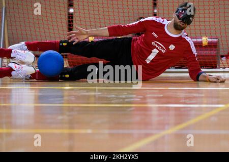 Arne Vanhove, athlète belge de para, photographié en action lors d'un camp d'entraînement organisé par le Comité olympique belge BOIC-COIB à Belek en Turquie, le mercredi 23 novembre 2022. La scène a lieu du 12 au 27 novembre, pour la première fois avec les athlètes paralympiques. BELGA PHOTO LAURIE DIEFFEMBACQ Banque D'Images