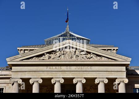 Vue générale du Palais de Justice un bâtiment historique situé sur la place Monthyon dans le 6th arrondissement de Marseille. Banque D'Images