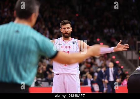 Bonn, Allemagne. 23rd novembre 2022. Basketball Champions League, groupe B, Telekom paniers Bonn vs AEK Athènes, Leon Kratzer (Bonn) crédit: Juergen Schwarz/Alay Live News Banque D'Images