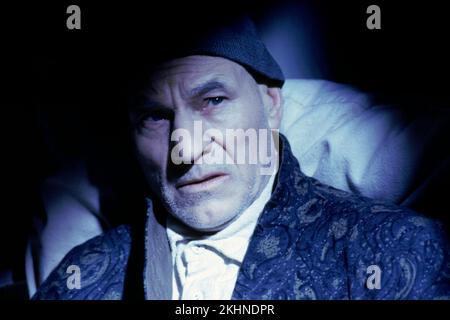 PATRICK STEWART dans Un CHANT DE NOËL (1999), réalisé par DAVID HUGH JONES. Crédit : marque de fabrique, divertissement et album Banque D'Images