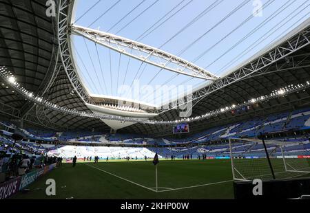 Doha, Katar. 24th novembre 2022. Al Wakra, Qatar. 24 novembre 2022, Al Wakra, Qatar. Doha, Katar. 24th novembre 2022. Firo : 11/24/2022, football, football, coupe DU MONDE de la FIFA 2022 QATAR, coupe du monde 2022 Qatar, coupe du monde 2022 Qatar, Group Stage, Groupe G, Match 13, SUI, Suisse - Cameroun Ubersicht Stadium, Al Janoub Stadium crédit: dpa/Alay Live News crédit: dpa Picture Alliance/Alay Live News crédit: dpa/Alay Live News Banque D'Images