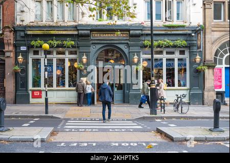 Façade extérieure de la maison publique de Garrick Arms sur Charing Cross Road, Covent Garden, Londres, Angleterre, Royaume-Uni Banque D'Images