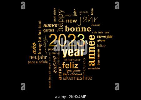 carte de vœux de nouvelle année 2023 multilingue, texte doré, nuage de mots, sur fond noir Banque D'Images