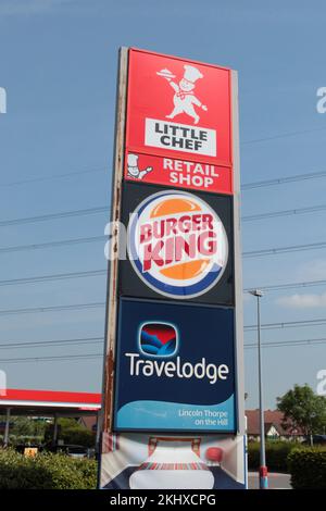Travelodge & Little Chef, Lincoln, Thorpe on the Hill, LN6 9AJ Banque D'Images
