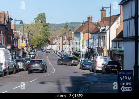 Vue sur North Street dans le centre-ville de Midhurst, West Sussex, Angleterre, Royaume-Uni Banque D'Images