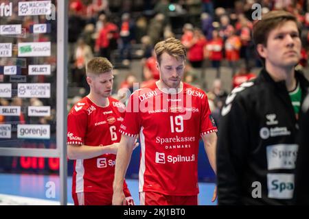 Aalborg, Danemark. 23rd novembre 2022. Kristian Bjornsen (19) de Aalborg Handball vu après le match de la Ligue des champions de l'EHF entre Aalborg Handball et Nantes à Sparekassen Danmark Arena à Aalborg. (Crédit photo : Gonzales photo/Alamy Live News Banque D'Images