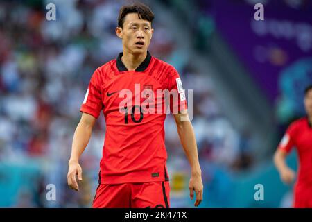 Doha, Qatar. 24th novembre 2022. Jeasung Lee de la République de Corée lors de la coupe du monde de la FIFA Qatar 2022 Groupe H match entre l'Uruguay et la République de Corée au stade de la ville d'éducation à Doha, Qatar sur 24 novembre 2022 (photo par Andrew Surma/ Credit: SIPA USA/Alay Live News Banque D'Images